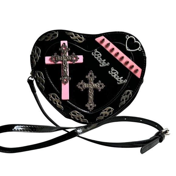 Sukuto Gothic Punk Crossbody Bag - Picture 5 of 10